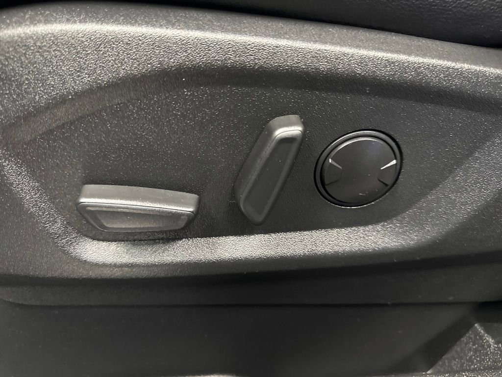 Certified 2023 Ford Edge Titanium image 31