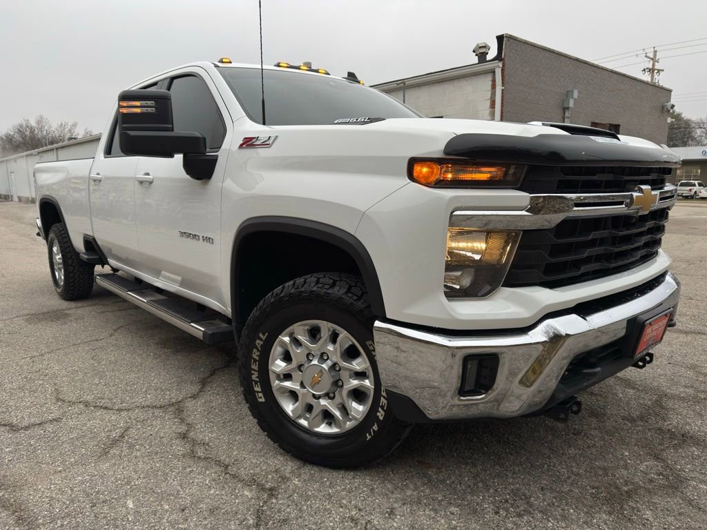 Used 2024 Chevrolet Silverado 3500 LT w/ All Star Edition image 7