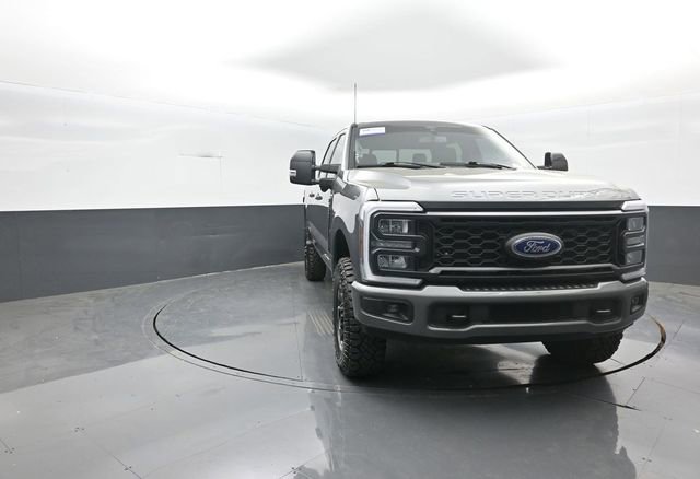 Certified 2024 Ford F350 Lariat w/ Tremor Off-Road Package AWD/4WD image 2