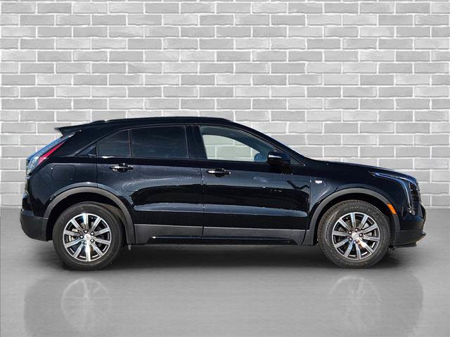 Used 2023 Cadillac XT4 Sport w/ Cold Weather Package FWD image 4