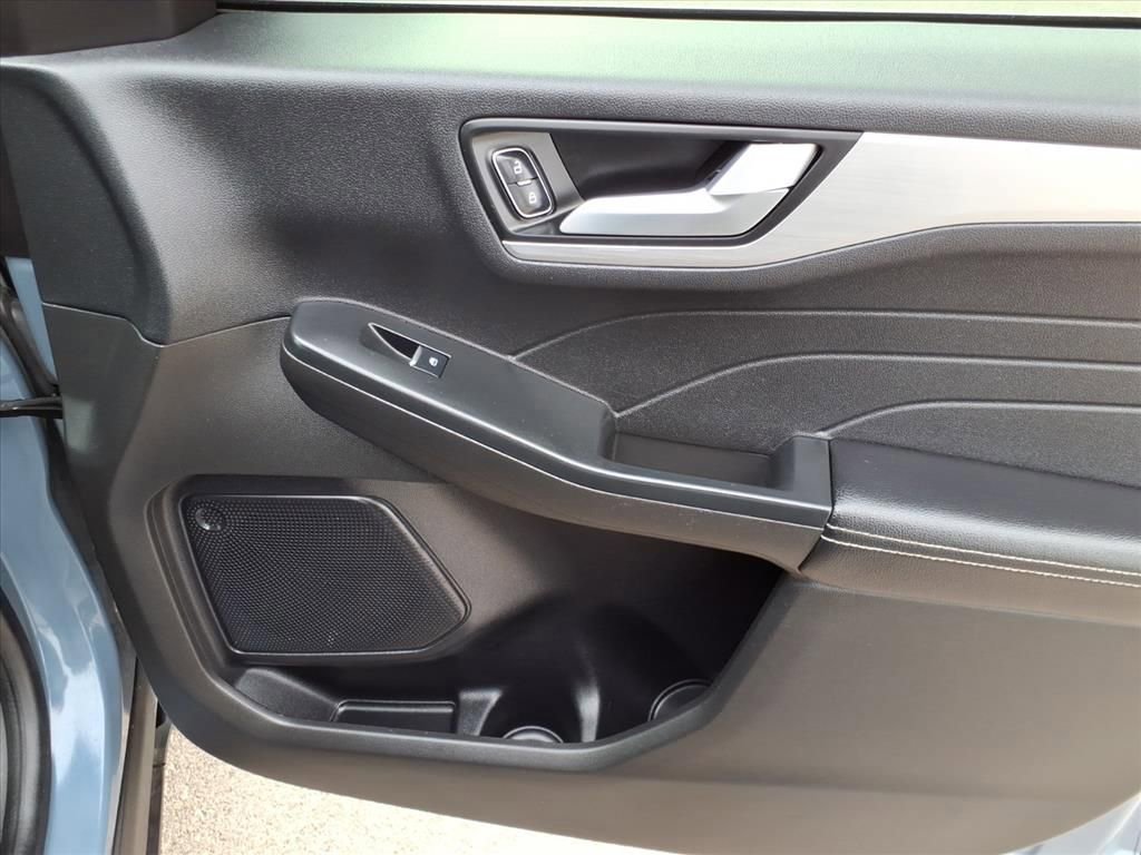 Certified 2023 Ford Escape Platinum image 8