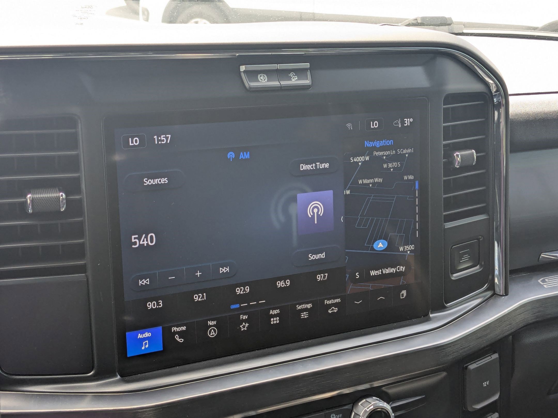 Certified 2025 Ford F350 Lariat w/ Black Appearance Package AWD/4WD image 23