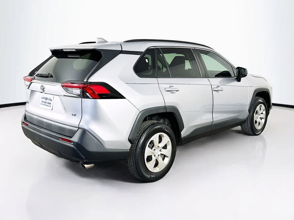 Used 2019 Toyota RAV4 LE FWD image 24