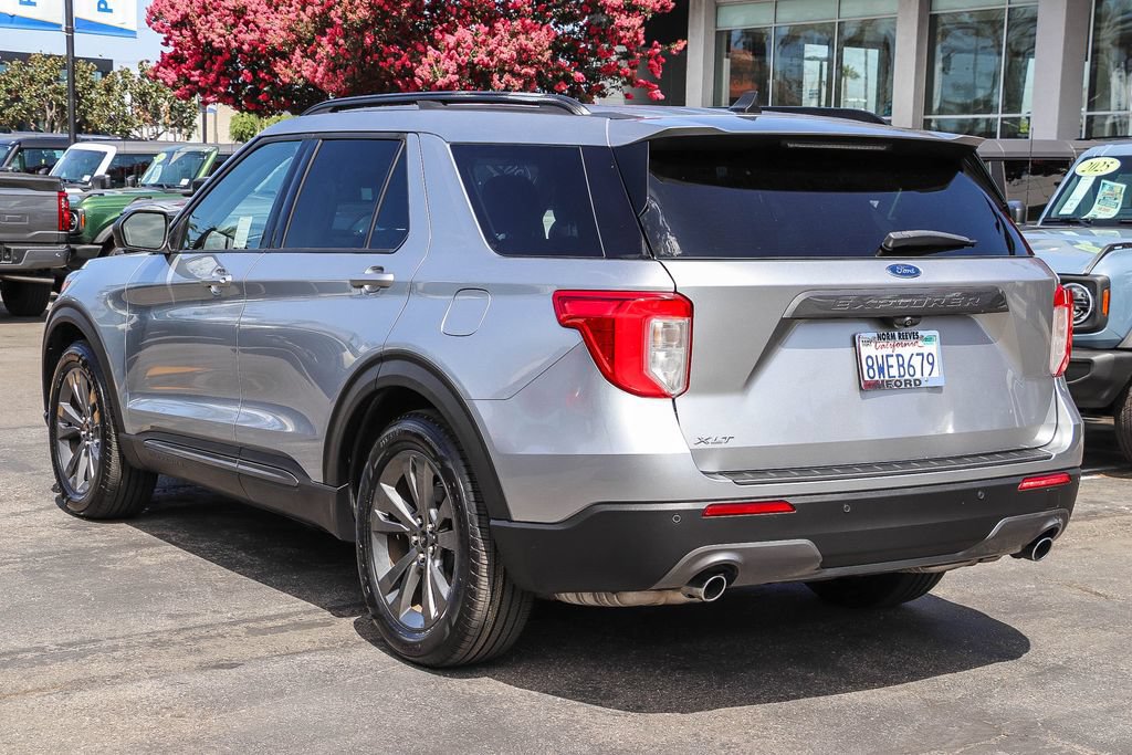 Certified 2021 Ford Explorer XLT w/ Equipment Group 202A RWD image 10