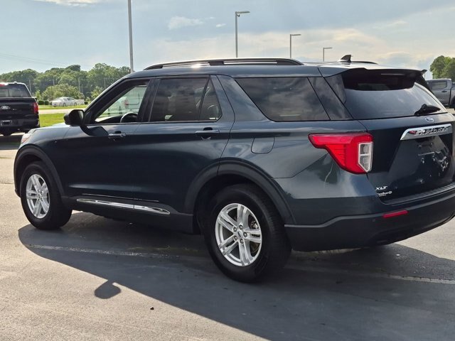 Certified 2023 Ford Explorer XLT RWD image 6