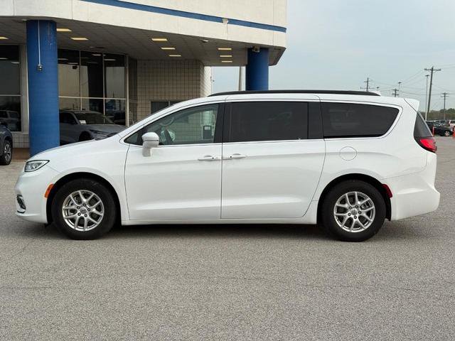 Used 2022 Chrysler Pacifica Touring-L FWD video 2