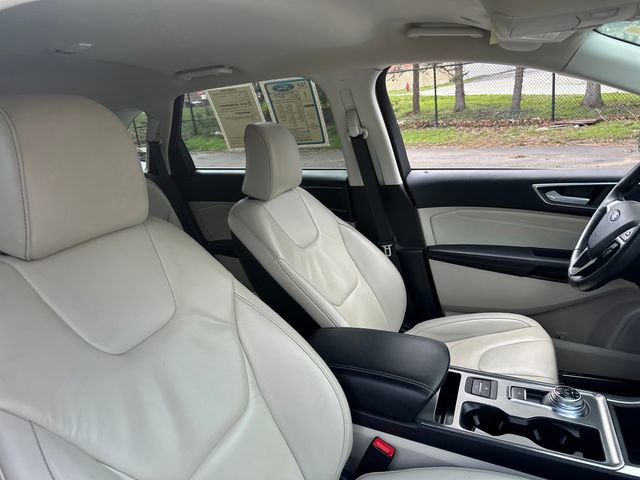 Certified 2022 Ford Edge Titanium AWD/4WD image 17