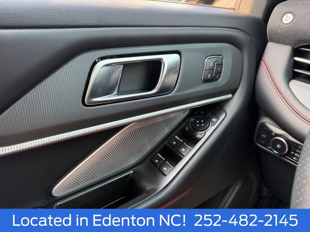 Certified 2025 Ford Explorer ST AWD/4WD image 22