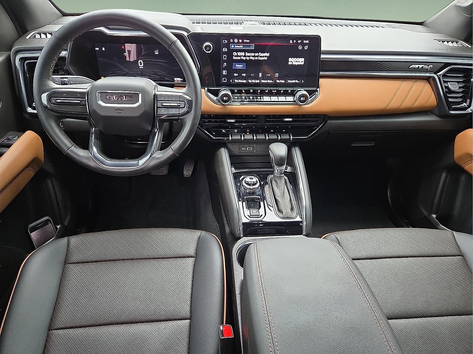 Used 2025 GMC Canyon AT4 w/ Technology Plus Package image 11