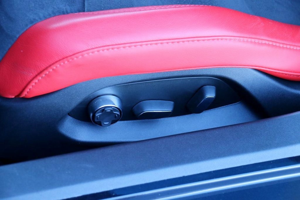 Used 2024 Chevrolet Corvette Stingray Preferred Cpe w/ 2LT image 25