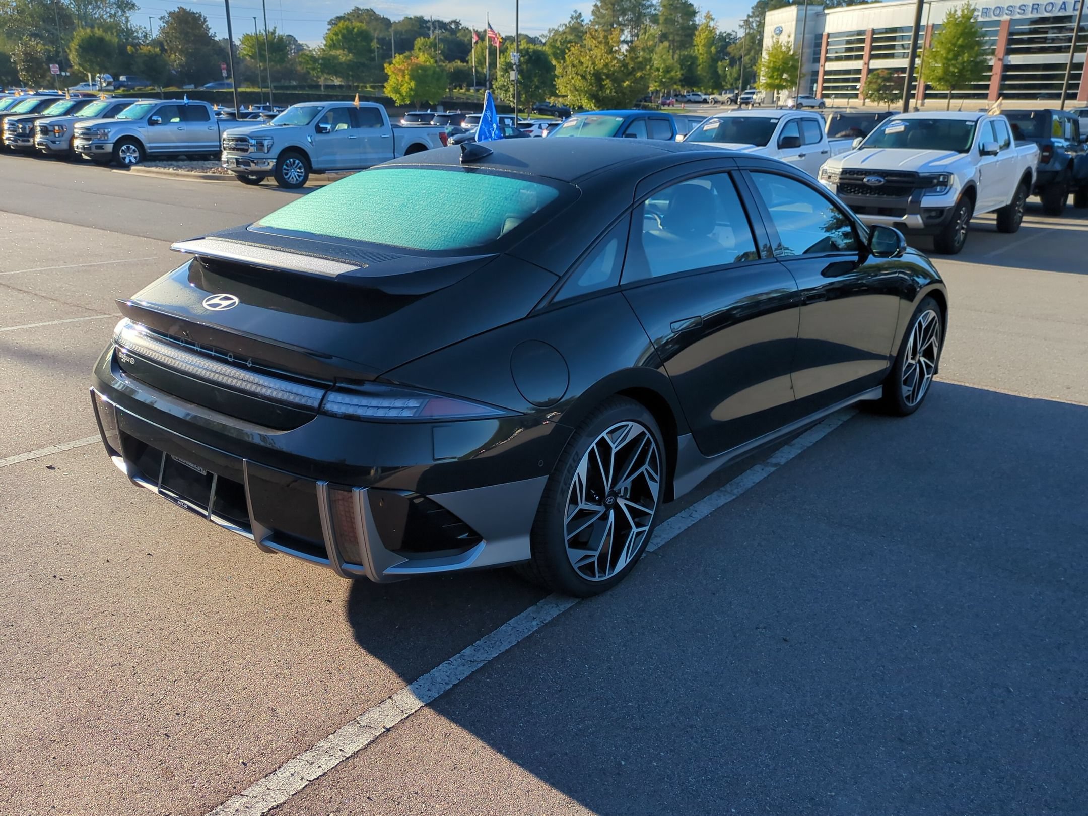 Used 2023 Hyundai Ioniq 6 Limited RWD image 4