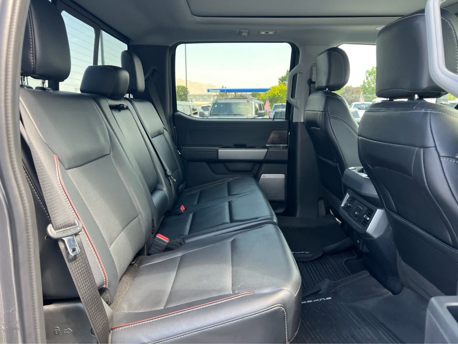 Certified 2023 Ford F350 Lariat w/ Lariat Ultimate Package AWD/4WD image 26