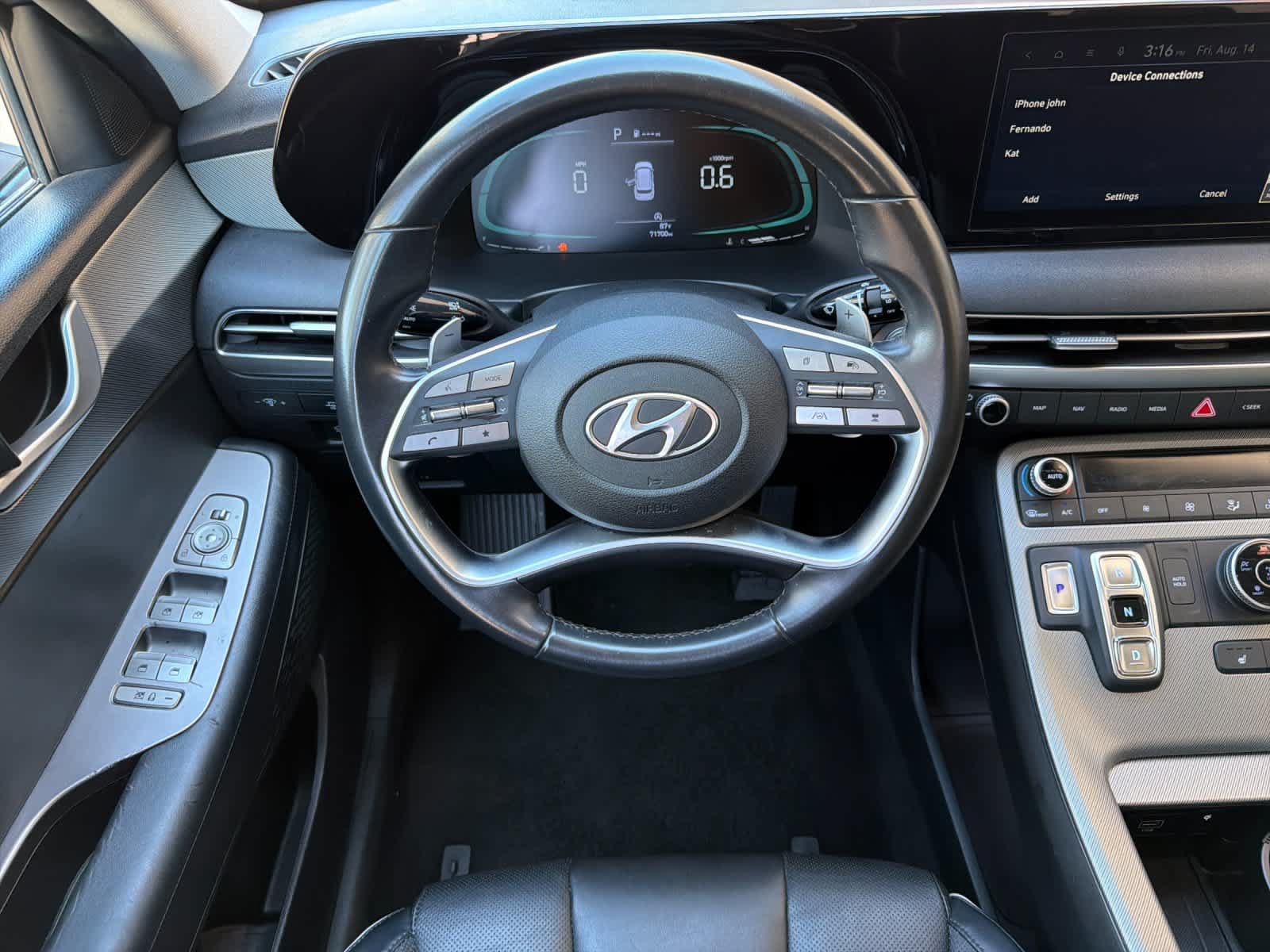 Used 2024 Hyundai Palisade SEL AWD/4WD image 14