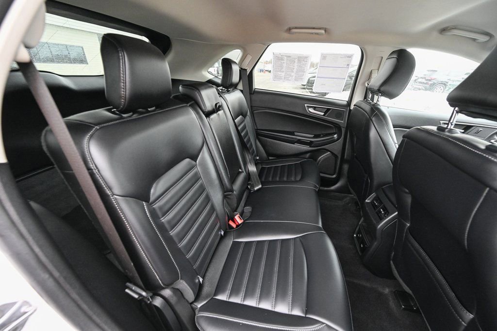 Certified 2024 Ford Edge SEL w/ Convenience Package image 32