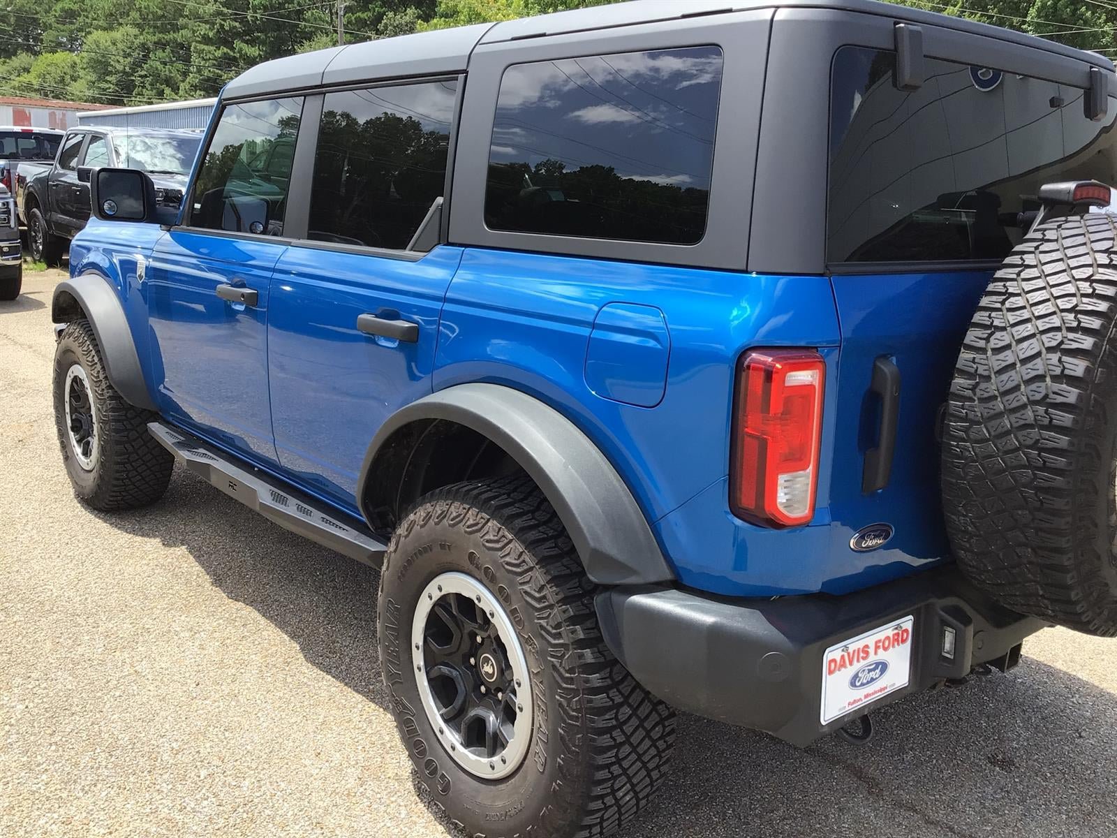 Certified 2022 Ford Bronco Big Bend w/ Sasquatch Package AWD/4WD image 12