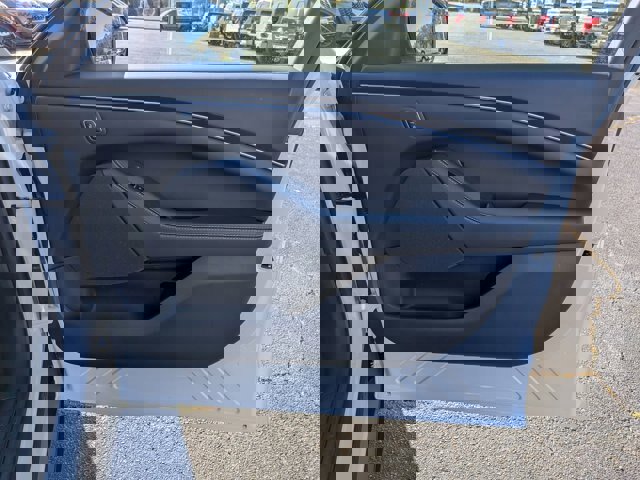 Certified 2025 Ford Mustang Mach-E Select w/ Comfort Package Lite image 32