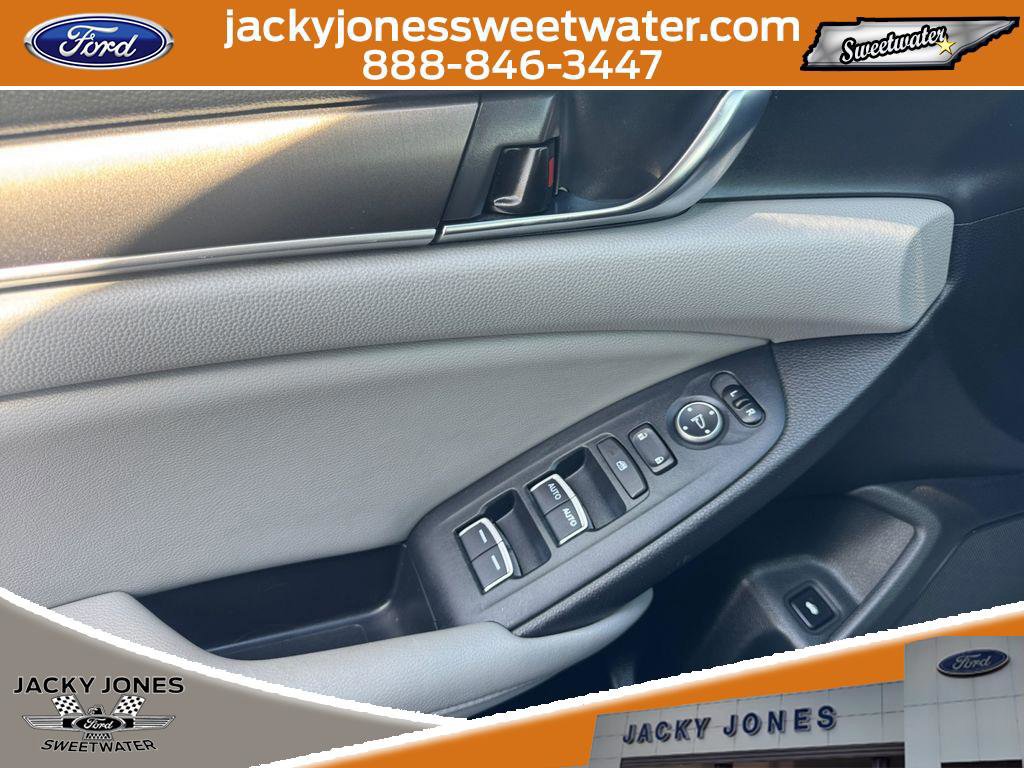 Used 2018 Honda Accord LX image 17