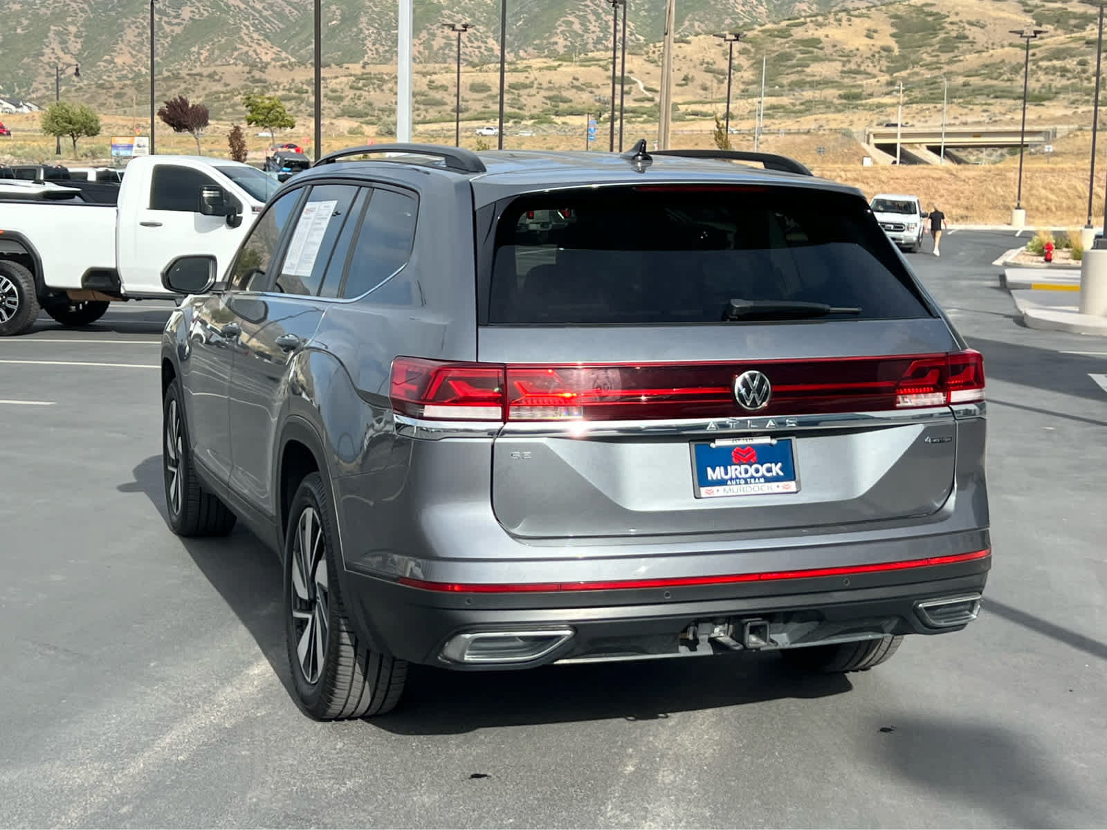 Used 2024 Volkswagen Atlas SE AWD/4WD image 18