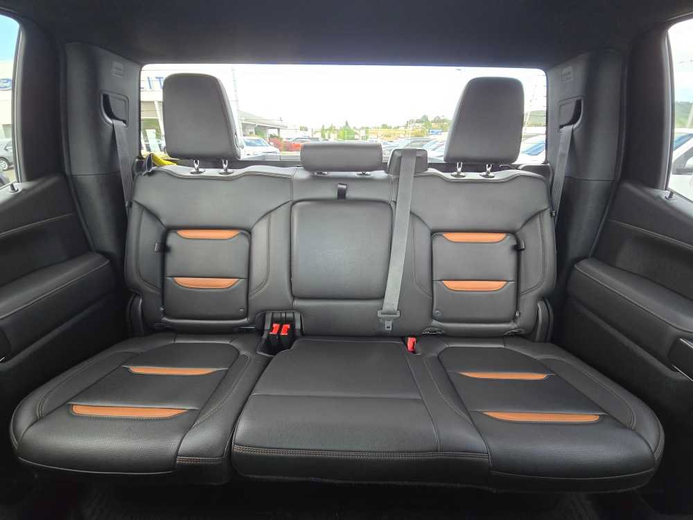 Used 2021 GMC Sierra 1500 AT4 AWD/4WD image 17