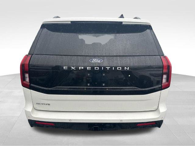 Certified 2025 Ford Expedition Active AWD/4WD image 5