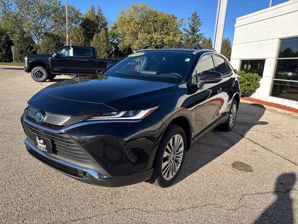 Used 2022 Toyota Venza XLE AWD/4WD image 7