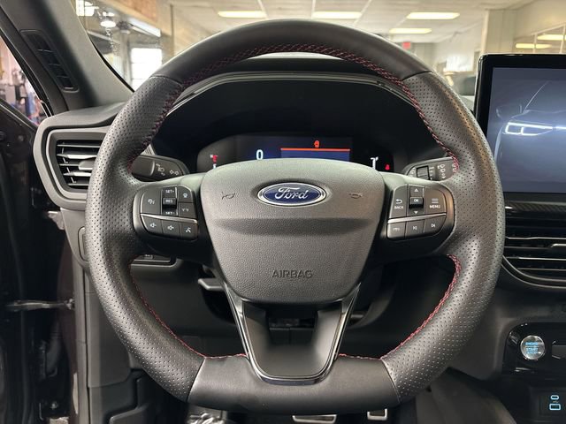 Certified 2023 Ford Escape ST-Line w/ Tech Pack #1 image 6