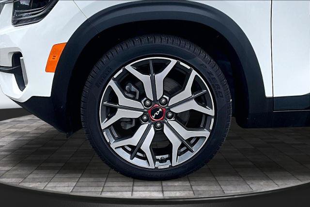 Used 2023 Kia Seltos SX AWD/4WD image 9
