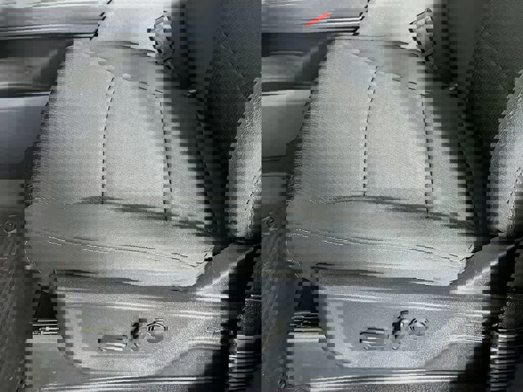 Certified 2023 Ford F150 XLT w/ Equipment Group 302A High image 31