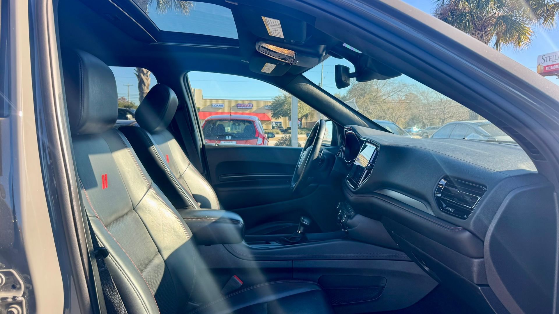 Used 2024 Dodge Durango GT image 9