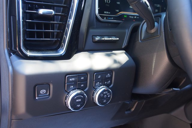Used 2024 GMC Sierra 2500 Denali w/ Technology Package AWD/4WD image 22