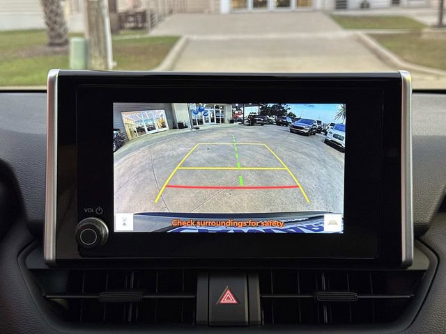 Used 2025 Toyota RAV4 XLE image 27