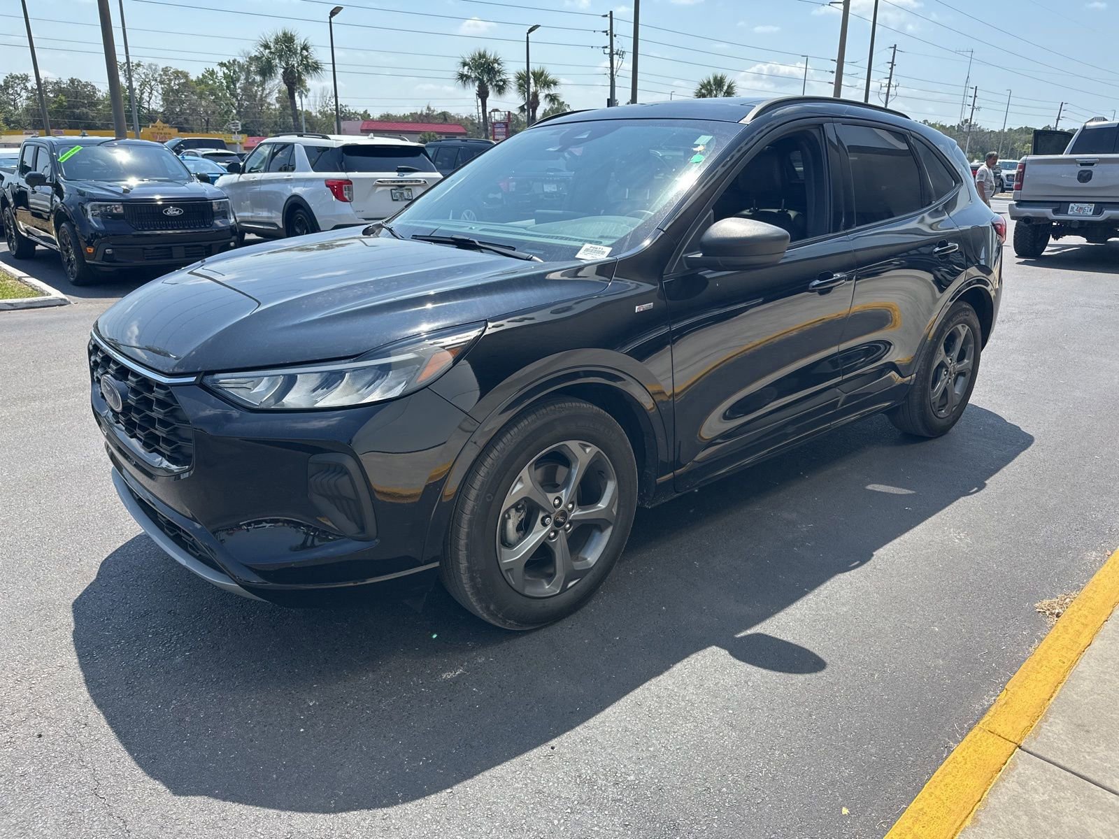 Certified 2024 Ford Escape ST-Line w/ Tech Pack #1 image 8