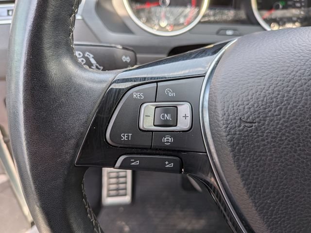 Used 2020 Volkswagen Tiguan SE R-Line AWD/4WD image 10