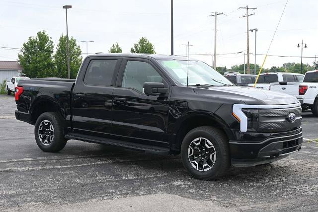 Certified 2022 Ford F150 Lightning XLT w/ Tow Technology Package AWD/4WD image 7