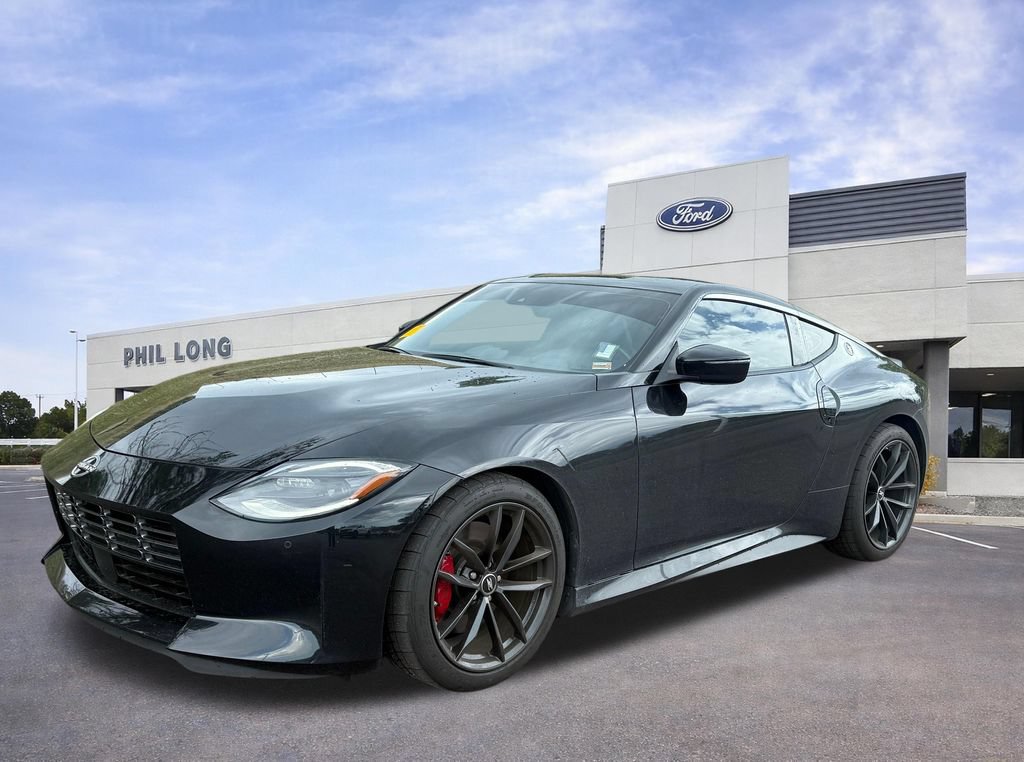 Used 2024 Nissan Z Performance w/ Floor Mat Package RWD image 4