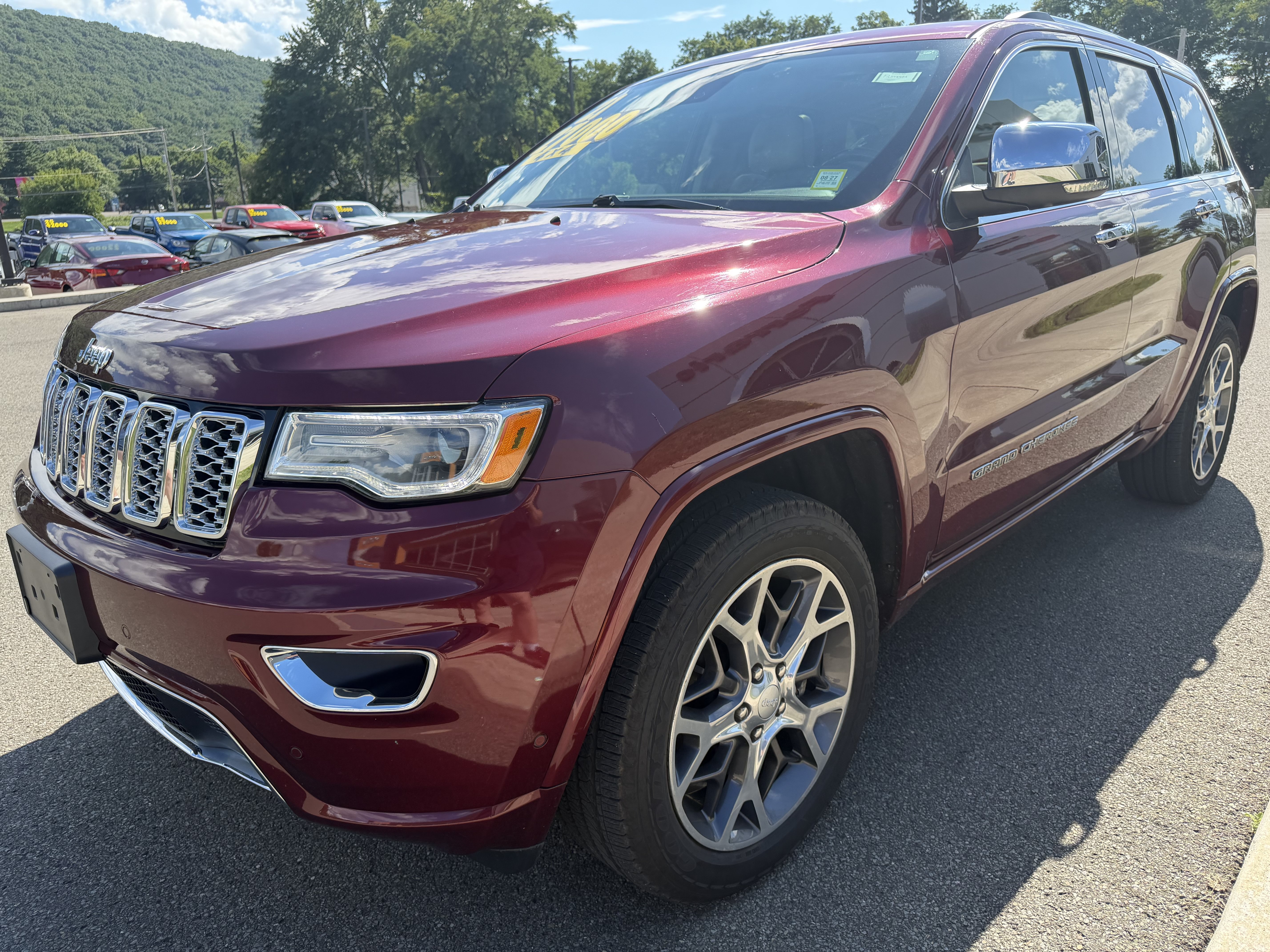 Used 2021 Jeep Grand Cherokee Overland AWD/4WD image 1