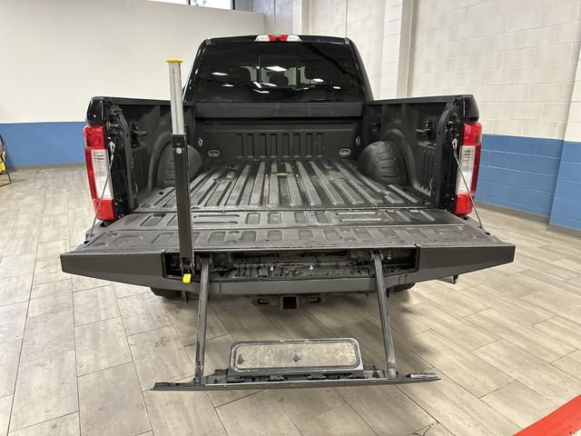 Certified 2017 Ford F250 Lariat w/ Chrome Package image 15