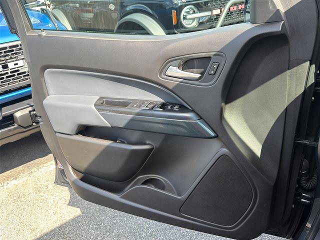 Used 2017 Chevrolet Colorado Z71 AWD/4WD image 23