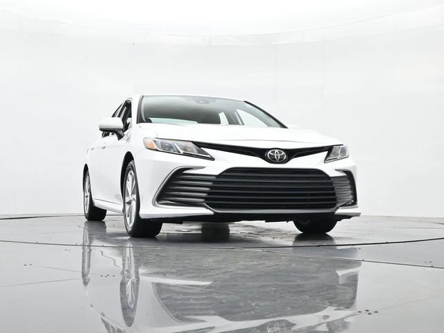 Used 2024 Toyota Camry LE FWD image 35