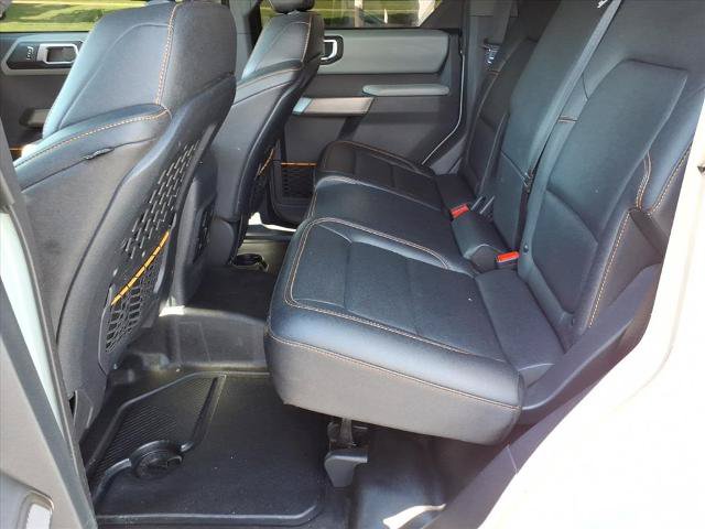 Certified 2023 Ford Bronco Badlands w/ Sasquatch Package AWD/4WD image 9