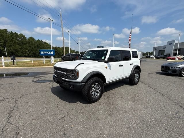 Certified 2025 Ford Bronco Badlands AWD/4WD image 3