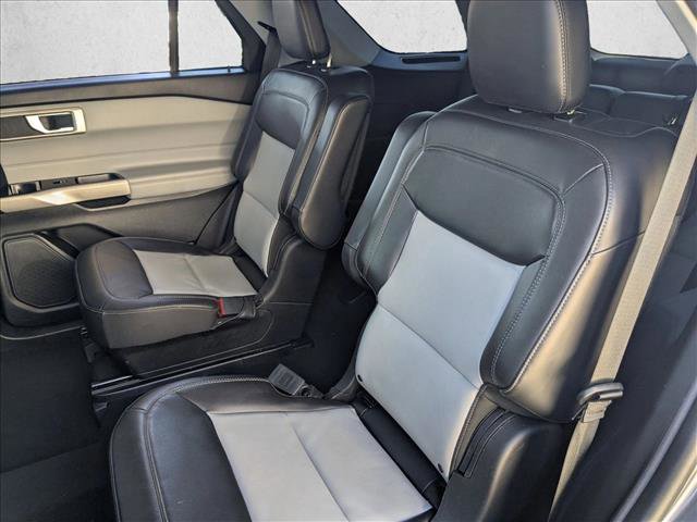 Certified 2022 Ford Explorer XLT w/ Equipment Group 202A RWD image 19