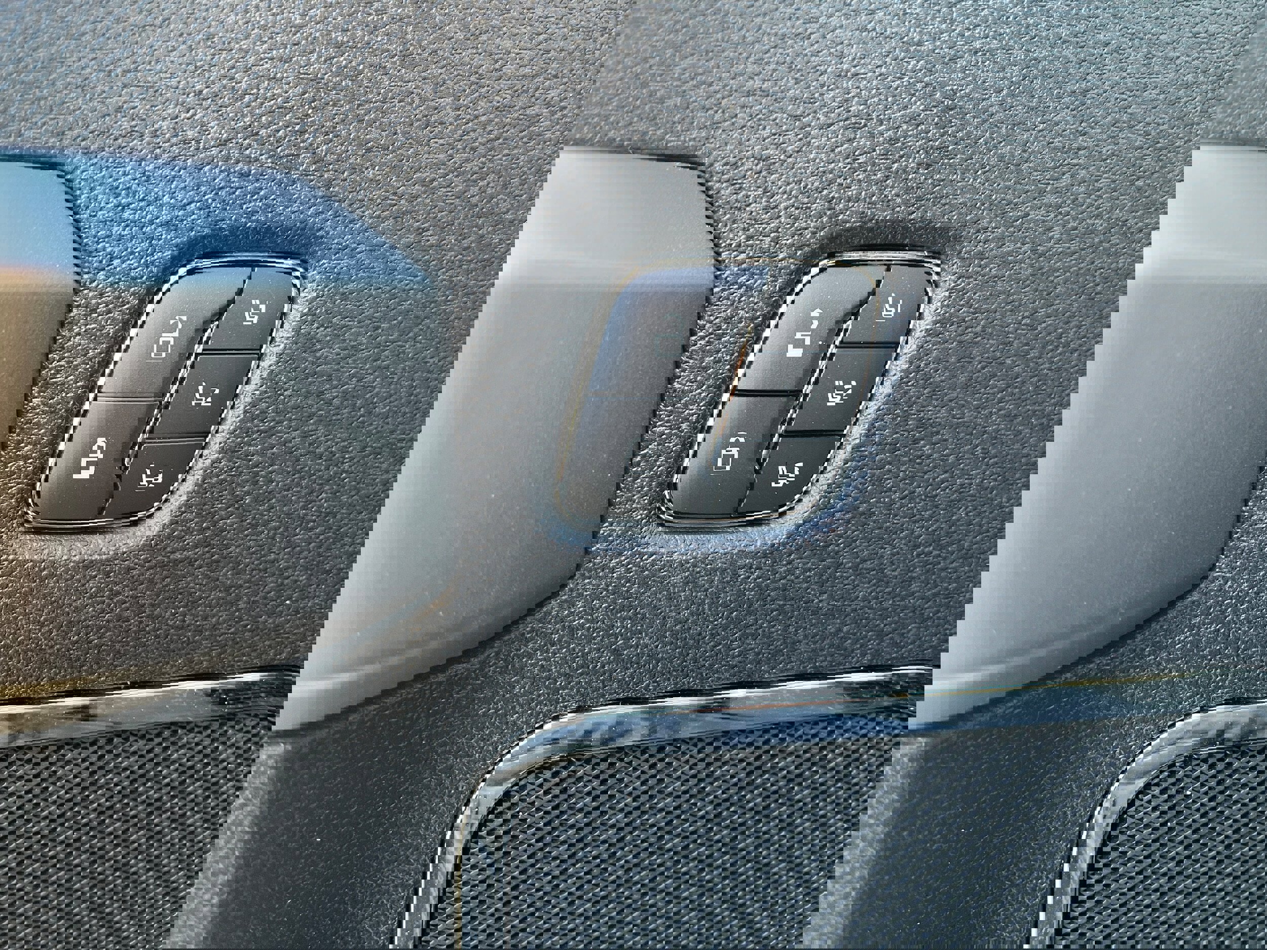 Certified 2022 Ford F250 Lariat w/ Black Appearance Package image 27