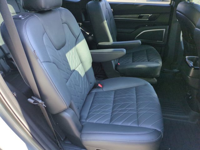 Used 2025 Kia Telluride SX Prestige X-Pro AWD/4WD image 35