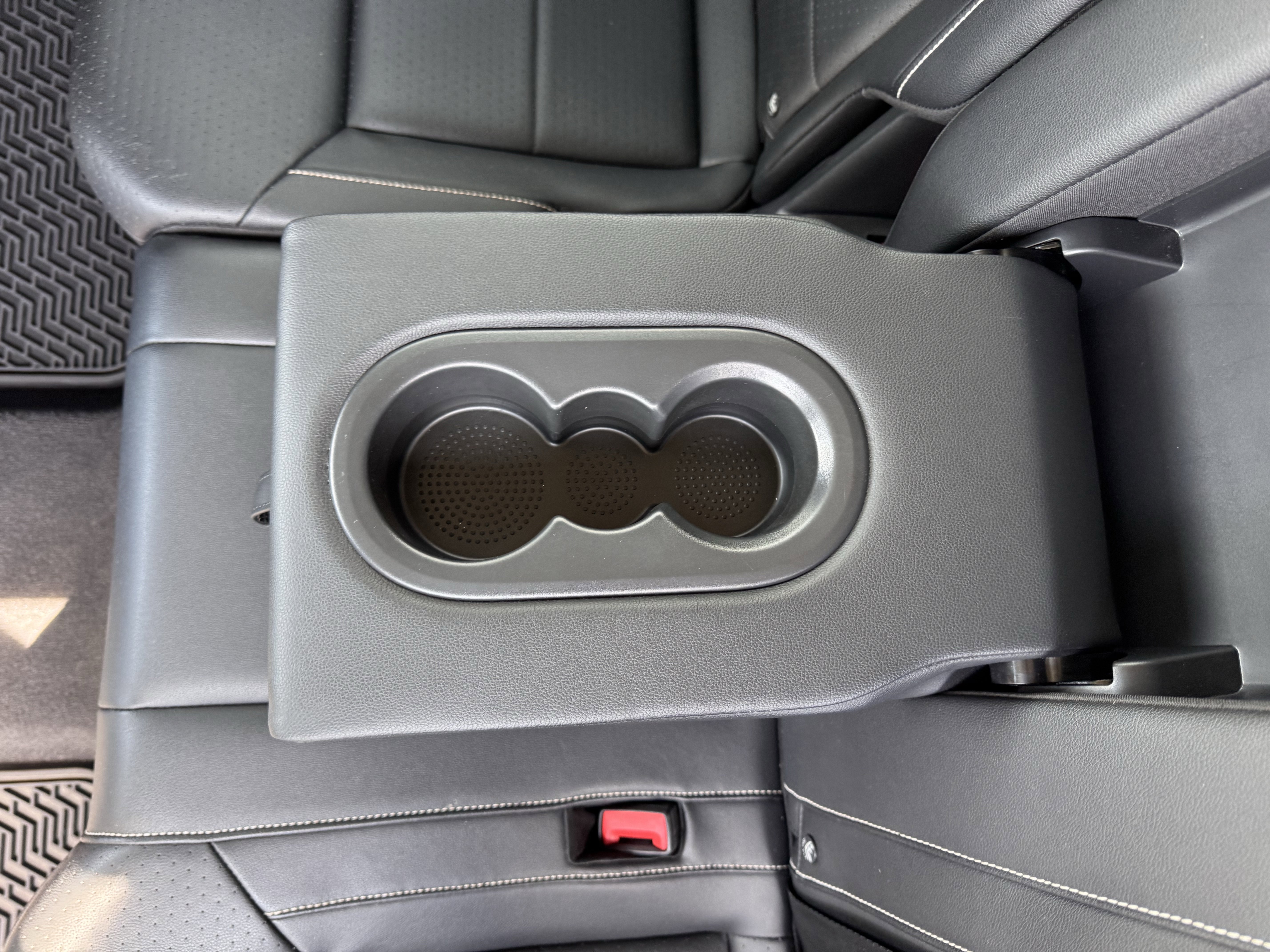 Used 2022 Volkswagen Atlas SE image 30