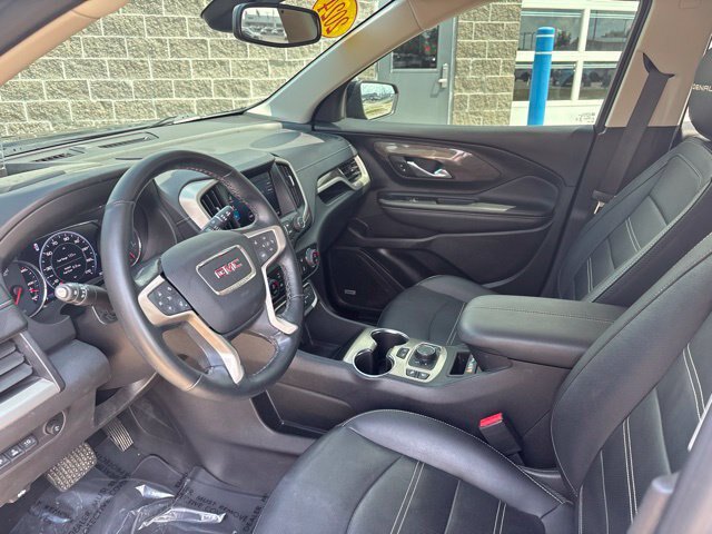 Used 2024 GMC Terrain Denali w/ Black Diamond Edition AWD/4WD image 18