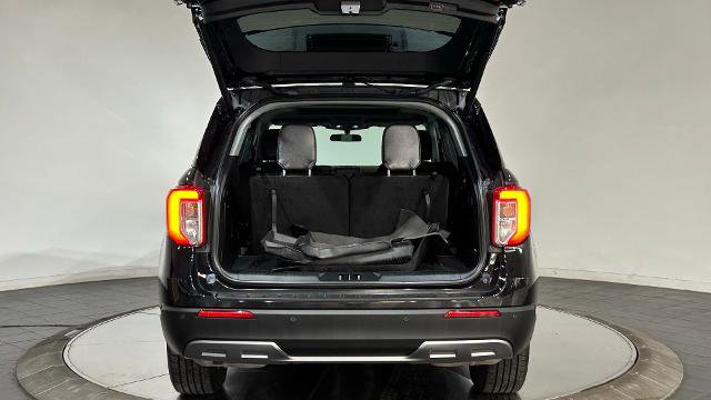 Certified 2023 Ford Explorer XLT w/ Equipment Group 202A image 31