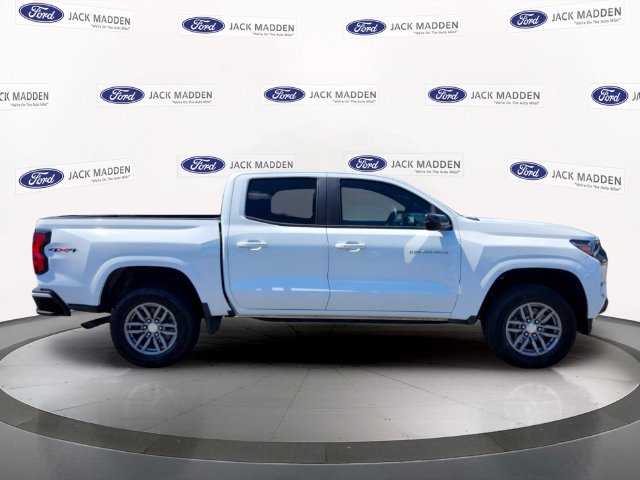 Used 2023 Chevrolet Colorado LT w/ LT Convenience Package II AWD/4WD image 6