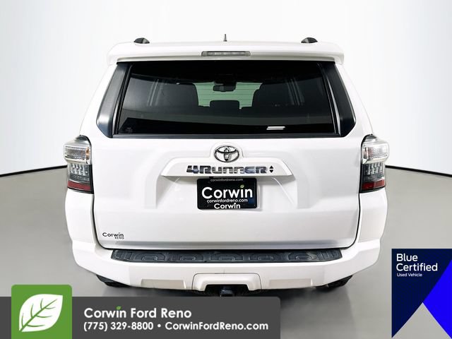 Used 2022 Toyota 4Runner SR5 Premium w/ Moonroof Package AWD/4WD image 9