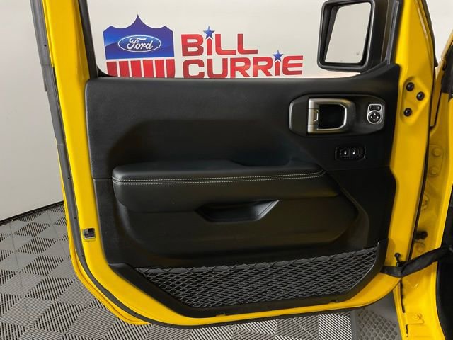 Used 2019 Jeep Wrangler Unlimited Sahara w/ Safety Group image 11